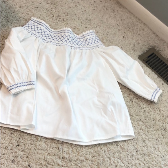 Vineyard vines off the shoulder top - Picture 1 of 3